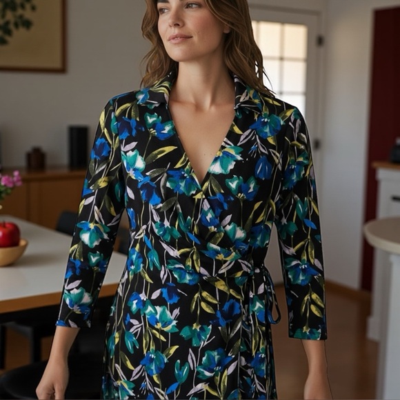 The Limited. Faux Wrap Dress. Floral Multicolor. Pullover. Size Small - Picture 5 of 11